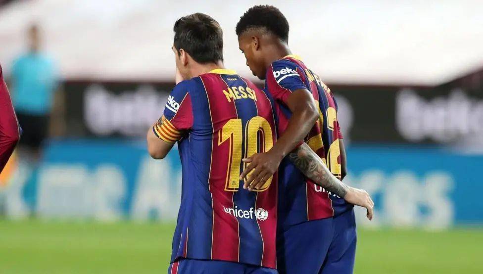  马赛锋线全面开花,五球横扫布雷斯特显威力